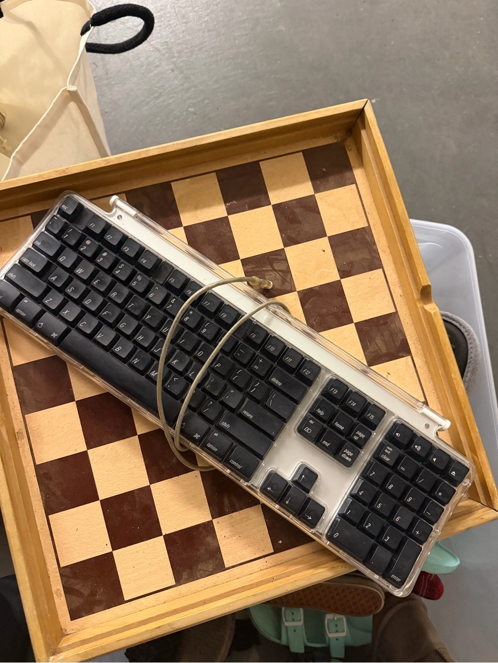 Vintage Apple keyboard